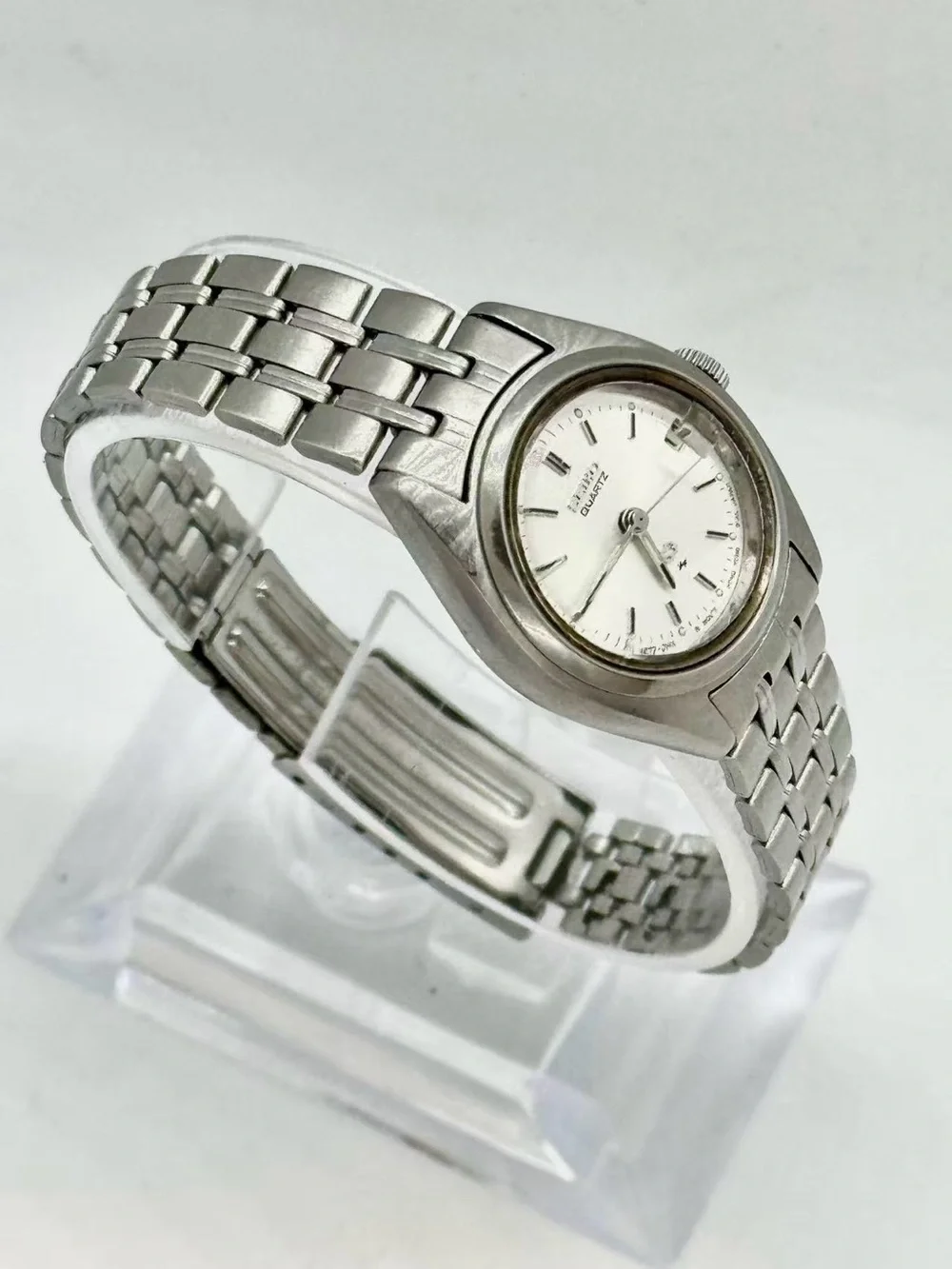 Vintage Seiko Women’s Quartz Watch 21.9mm White Dial Date New Battery Runs